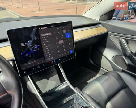 Тесла Модель 3, объемом двигателя 0 л и пробегом 207 тыс. км за 15000 $, фото 9 на Automoto.ua