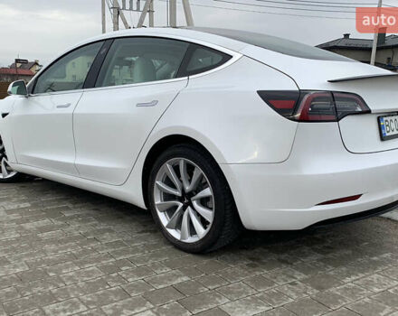 Тесла Модель 3, объемом двигателя 0 л и пробегом 81 тыс. км за 17400 $, фото 5 на Automoto.ua