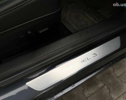 Тесла Модель 3, объемом двигателя 0 л и пробегом 158 тыс. км за 19990 $, фото 21 на Automoto.ua