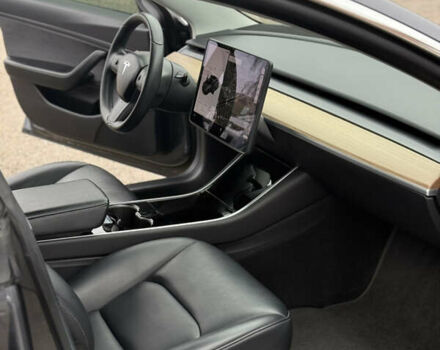 Тесла Модель 3, объемом двигателя 0 л и пробегом 150 тыс. км за 15900 $, фото 7 на Automoto.ua