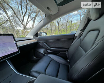 Тесла Модель 3, объемом двигателя 0 л и пробегом 58 тыс. км за 20000 $, фото 17 на Automoto.ua