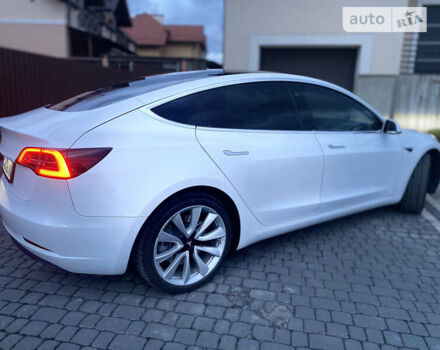 Тесла Модель 3, объемом двигателя 0 л и пробегом 122 тыс. км за 17000 $, фото 5 на Automoto.ua