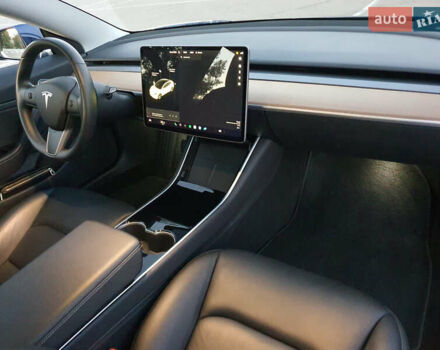 Тесла Модель 3, объемом двигателя 0 л и пробегом 54 тыс. км за 21900 $, фото 12 на Automoto.ua
