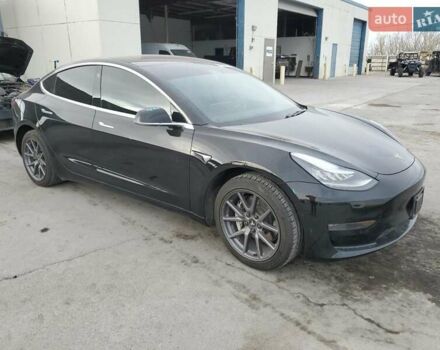 Тесла Модель 3, объемом двигателя 0 л и пробегом 70 тыс. км за 10200 $, фото 3 на Automoto.ua