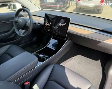 Тесла Модель 3, объемом двигателя 0 л и пробегом 31 тыс. км за 19900 $, фото 20 на Automoto.ua