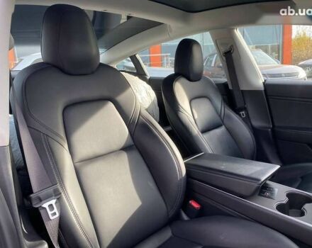 Тесла Модель 3, объемом двигателя 0 л и пробегом 82 тыс. км за 18600 $, фото 15 на Automoto.ua