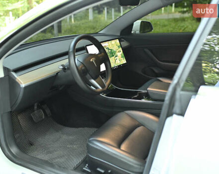 Тесла Модель 3, объемом двигателя 0 л и пробегом 159 тыс. км за 24000 $, фото 17 на Automoto.ua