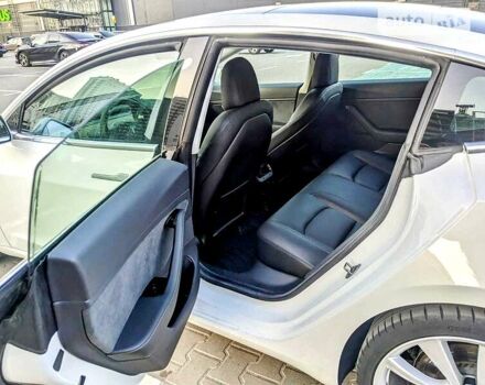 Тесла Модель 3, объемом двигателя 0 л и пробегом 55 тыс. км за 26500 $, фото 15 на Automoto.ua