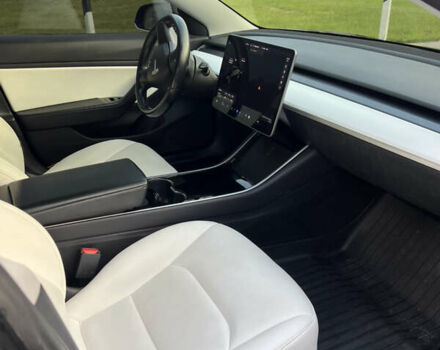 Тесла Модель 3, объемом двигателя 0 л и пробегом 119 тыс. км за 15999 $, фото 5 на Automoto.ua