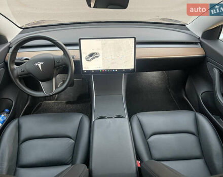 Тесла Модель 3, объемом двигателя 0 л и пробегом 72 тыс. км за 31950 $, фото 5 на Automoto.ua