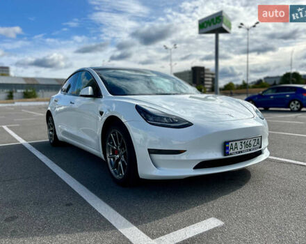 Тесла Модель 3, объемом двигателя 0 л и пробегом 38 тыс. км за 28000 $, фото 1 на Automoto.ua