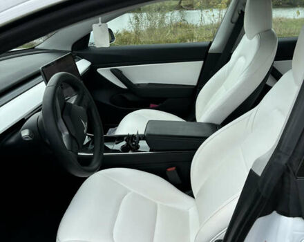Тесла Модель 3, объемом двигателя 0 л и пробегом 125 тыс. км за 21000 $, фото 16 на Automoto.ua