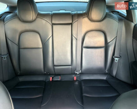 Тесла Модель 3, объемом двигателя 0 л и пробегом 223 тыс. км за 13100 $, фото 13 на Automoto.ua