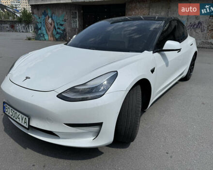 Тесла Модель 3, объемом двигателя 0 л и пробегом 61 тыс. км за 16300 $, фото 2 на Automoto.ua