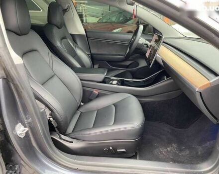 Тесла Модель 3, объемом двигателя 0 л и пробегом 93 тыс. км за 22800 $, фото 20 на Automoto.ua