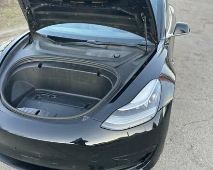 Тесла Модель 3, объемом двигателя 0 л и пробегом 110 тыс. км за 12900 $, фото 24 на Automoto.ua
