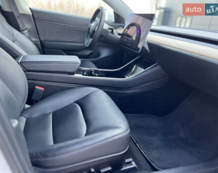Тесла Модель 3, об'ємом двигуна 0 л та пробігом 58 тис. км за 19000 $, фото 22 на Automoto.ua