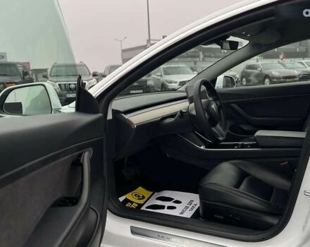 Тесла Модель 3, объемом двигателя 0 л и пробегом 80 тыс. км за 17800 $, фото 17 на Automoto.ua