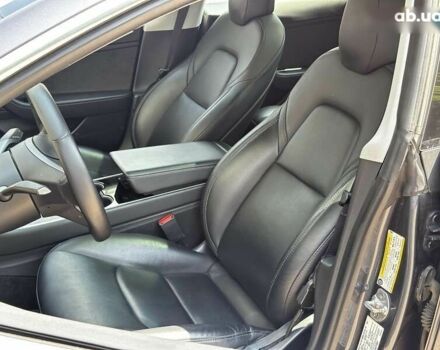 Тесла Модель 3, объемом двигателя 0 л и пробегом 93 тыс. км за 17999 $, фото 12 на Automoto.ua