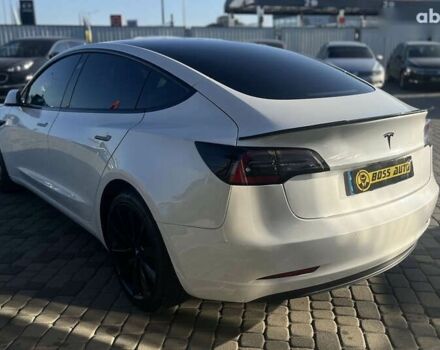 Тесла Модель 3 2020 в Мукачево на Automoto.ua Тесла Модель 3, объемом двигателя 0 л и пробегом 165 тыс. км за 19000 $, фото 4 на Automoto.ua