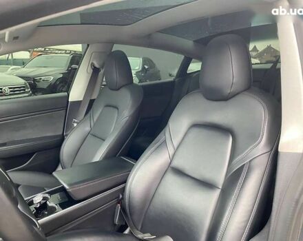 Тесла Модель 3, объемом двигателя 0 л и пробегом 93 тыс. км за 22800 $, фото 16 на Automoto.ua