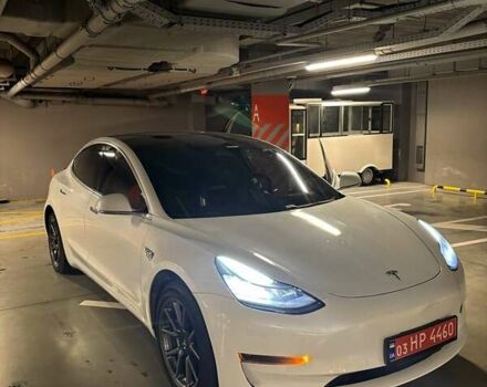 Тесла Модель 3, объемом двигателя 0 л и пробегом 250 тыс. км за 13599 $, фото 2 на Automoto.ua