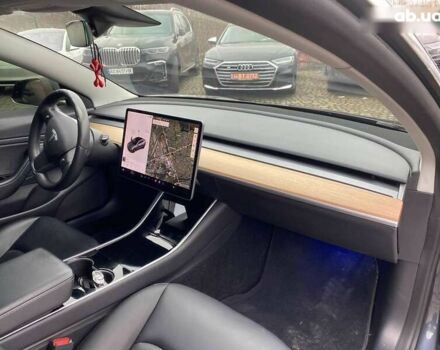 Тесла Модель 3, объемом двигателя 0 л и пробегом 93 тыс. км за 22800 $, фото 8 на Automoto.ua