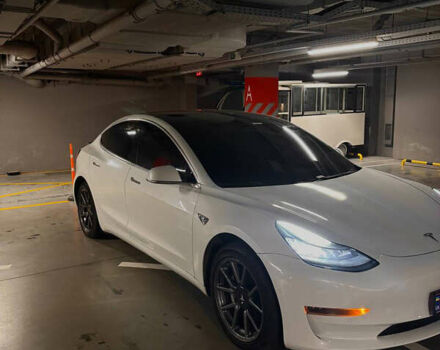 Тесла Модель 3, объемом двигателя 0 л и пробегом 250 тыс. км за 13599 $, фото 5 на Automoto.ua