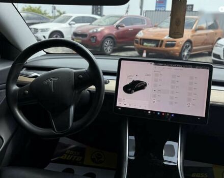 Тесла Модель 3, объемом двигателя 0 л и пробегом 160 тыс. км за 18000 $, фото 9 на Automoto.ua