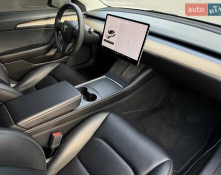 Тесла Модель 3, объемом двигателя 0 л и пробегом 76 тыс. км за 21000 $, фото 8 на Automoto.ua