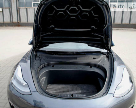 Тесла Модель 3, объемом двигателя 0 л и пробегом 38 тыс. км за 27500 $, фото 2 на Automoto.ua