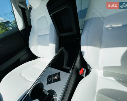 Тесла Модель 3, об'ємом двигуна 0 л та пробігом 40 тис. км за 20200 $, фото 13 на Automoto.ua