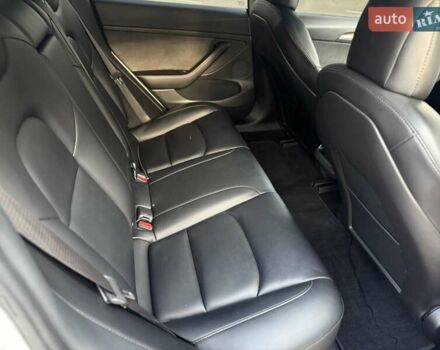 Тесла Модель 3, объемом двигателя 0 л и пробегом 76 тыс. км за 21000 $, фото 10 на Automoto.ua