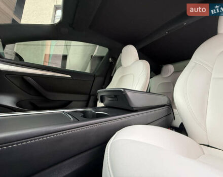 Тесла Модель 3, объемом двигателя 0 л и пробегом 62 тыс. км за 24200 $, фото 36 на Automoto.ua