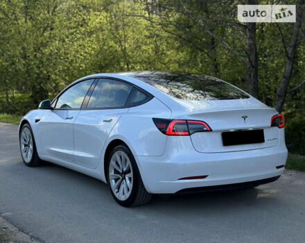 Тесла Модель 3, объемом двигателя 0 л и пробегом 57 тыс. км за 20200 $, фото 3 на Automoto.ua