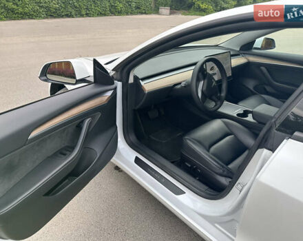 Тесла Модель 3, объемом двигателя 0 л и пробегом 66 тыс. км за 20000 $, фото 9 на Automoto.ua