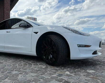 Тесла Модель 3, объемом двигателя 0 л и пробегом 62 тыс. км за 24200 $, фото 3 на Automoto.ua