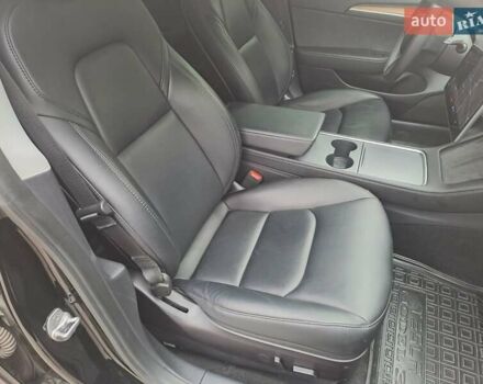 Тесла Модель 3, объемом двигателя 0 л и пробегом 65 тыс. км за 23900 $, фото 20 на Automoto.ua