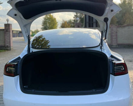 Тесла Модель 3, объемом двигателя 0 л и пробегом 56 тыс. км за 24800 $, фото 21 на Automoto.ua