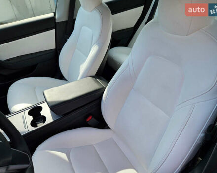 Тесла Модель 3, объемом двигателя 0 л и пробегом 55 тыс. км за 22200 $, фото 4 на Automoto.ua