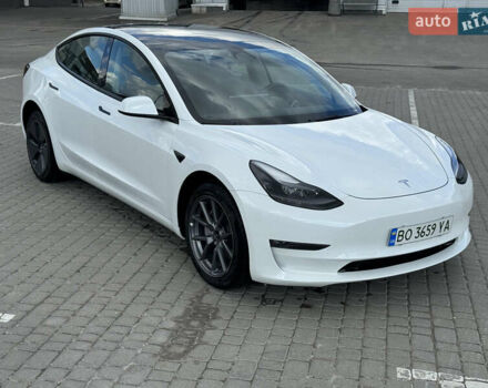 Тесла Модель 3, объемом двигателя 0 л и пробегом 25 тыс. км за 23990 $, фото 2 на Automoto.ua
