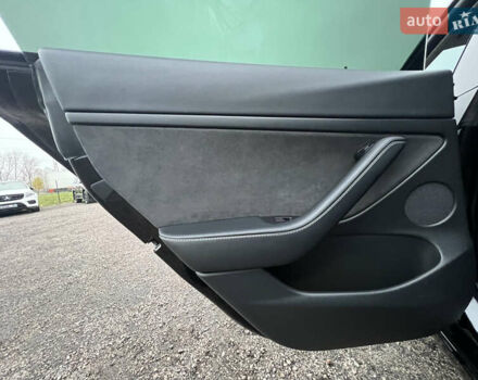 Тесла Модель 3, объемом двигателя 0 л и пробегом 94 тыс. км за 24500 $, фото 23 на Automoto.ua