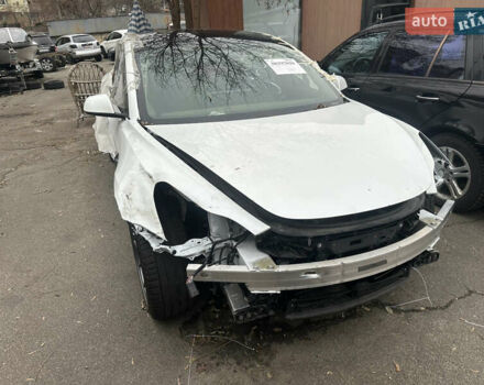 Тесла Модель 3, объемом двигателя 0 л и пробегом 60 тыс. км за 6500 $, фото 1 на Automoto.ua