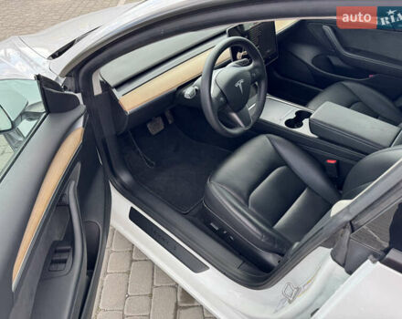 Тесла Модель 3, объемом двигателя 0 л и пробегом 25 тыс. км за 23990 $, фото 6 на Automoto.ua