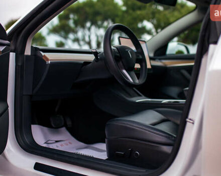 Тесла Модель 3, об'ємом двигуна 0 л та пробігом 75 тис. км за 23499 $, фото 49 на Automoto.ua