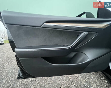 Тесла Модель 3, объемом двигателя 0 л и пробегом 94 тыс. км за 24500 $, фото 17 на Automoto.ua