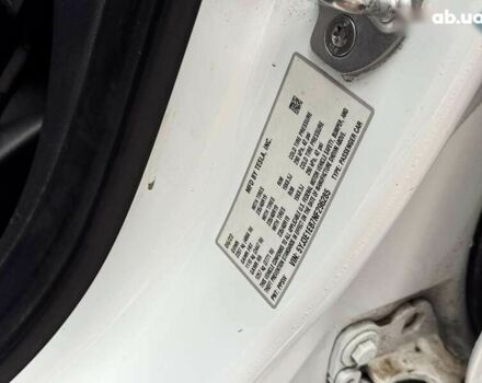 Тесла Модель 3, объемом двигателя 0 л и пробегом 117 тыс. км за 20999 $, фото 25 на Automoto.ua