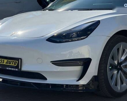 Тесла Модель 3, объемом двигателя 0 л и пробегом 53 тыс. км за 23999 $, фото 6 на Automoto.ua