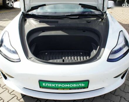 Тесла Модель 3, объемом двигателя 0 л и пробегом 33 тыс. км за 23999 $, фото 12 на Automoto.ua