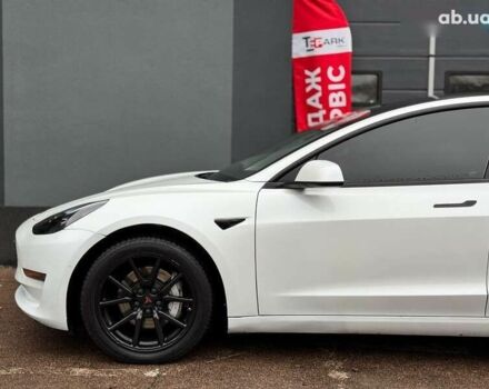 Тесла Модель 3, объемом двигателя 0 л и пробегом 117 тыс. км за 20999 $, фото 4 на Automoto.ua